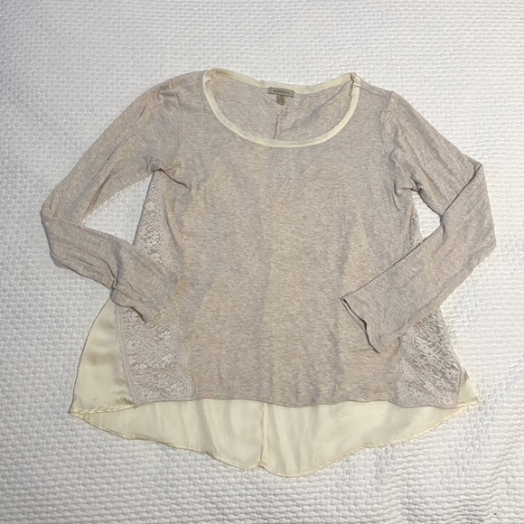 Anthropologie Bordeaux satin back Soft T - Picture 3 of 6